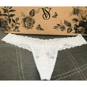 Victoria's Secret White Floral Lace Thong Panty Size Large